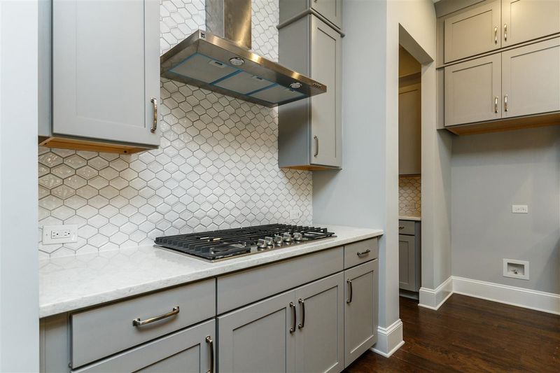 321 Royal Delta Dr #46, Cary, NC 27519