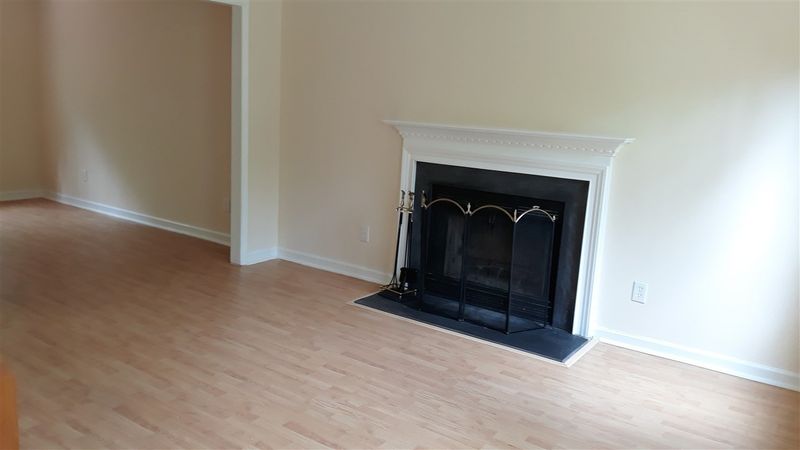 321 St Thomas Dr, Chapel Hill, NC 27517
