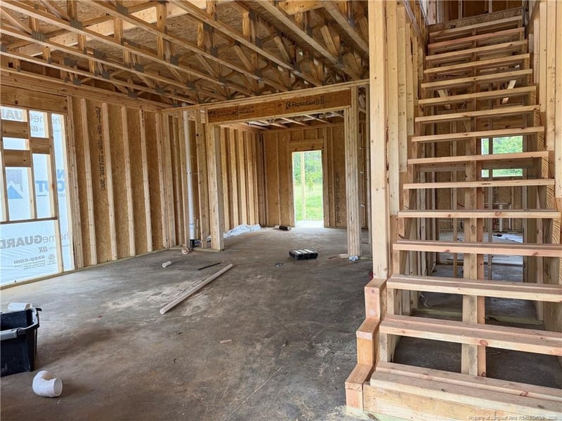 321 Thorntons Creek Dr, Erwin, NC 28339