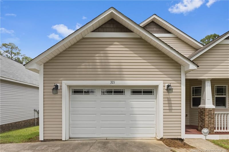 321 Tokay Dr, Fayetteville, NC 28311