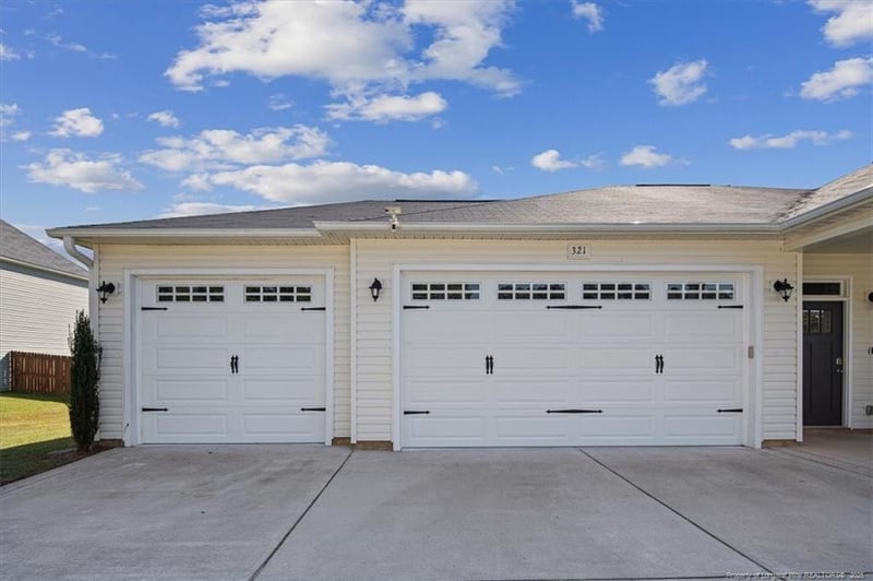 321 Woodington Rd, Hope Mills, NC 28348