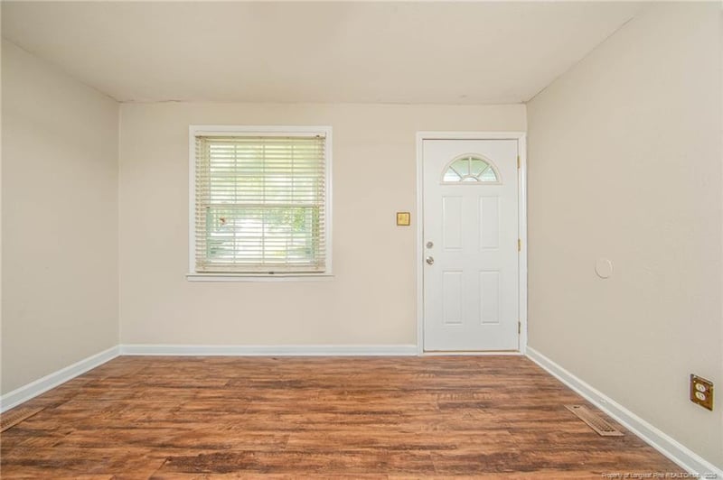 3211 Blossom Rd, Fayetteville, NC 28306