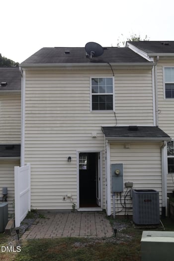 3211 Ivey Wood Ln, Durham, NC 27703