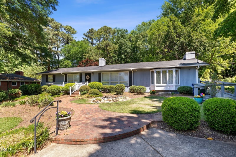 3211 Plantation Rd, Raleigh, NC 27609