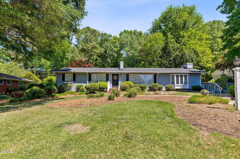 3211 Plantation Rd, Raleigh, NC 27609