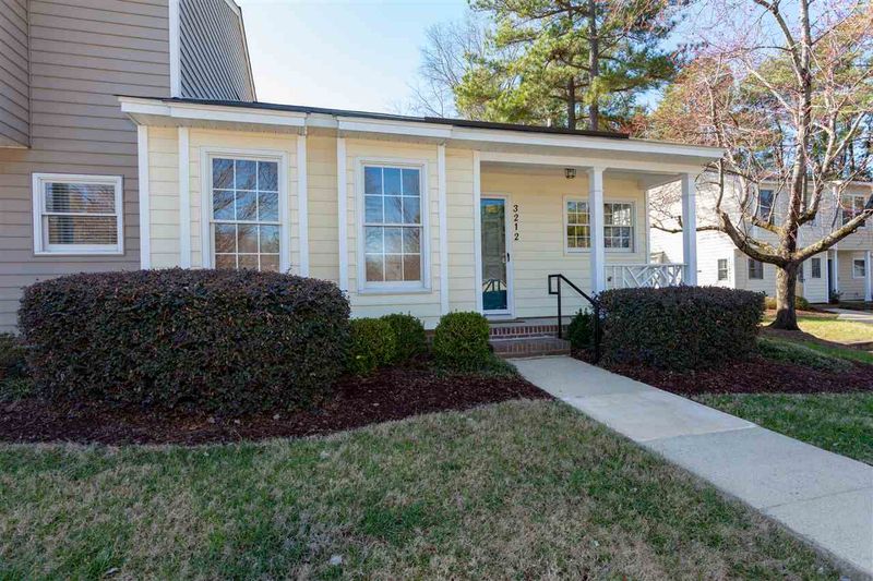 3212 Comstock Rd, Raleigh, NC 27604