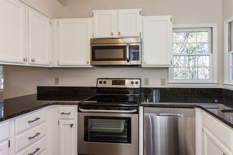 3212 Comstock Rd, Raleigh, NC 27604