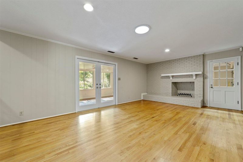 3212 Pinafore Dr, Durham, NC 27705