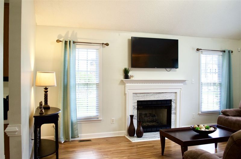 3212 Sandy Bluff Rd, Raleigh, NC 27616