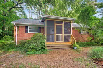 3215 Oxford Dr, Durham, NC 27707