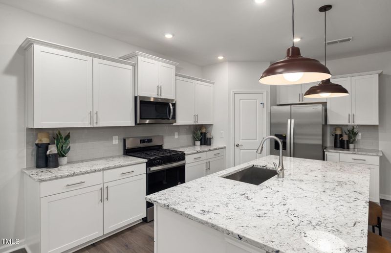 3216 Pelican Ln, Durham, NC 27703