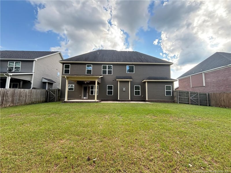 3217 Cragburn Pl, Fayetteville, NC 28306