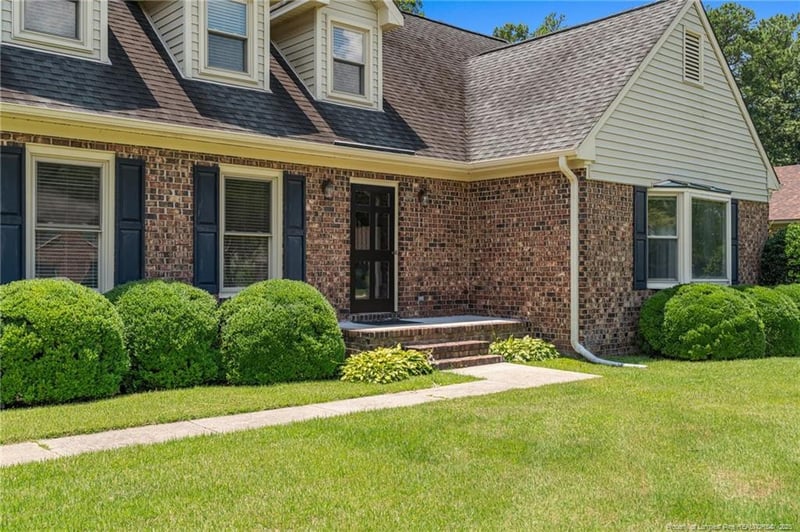 3217 Jura Dr, Fayetteville, NC 28303