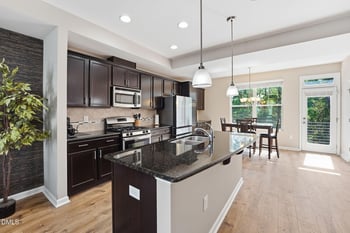 3217 Kempthorne Rd, Cary, NC 27519