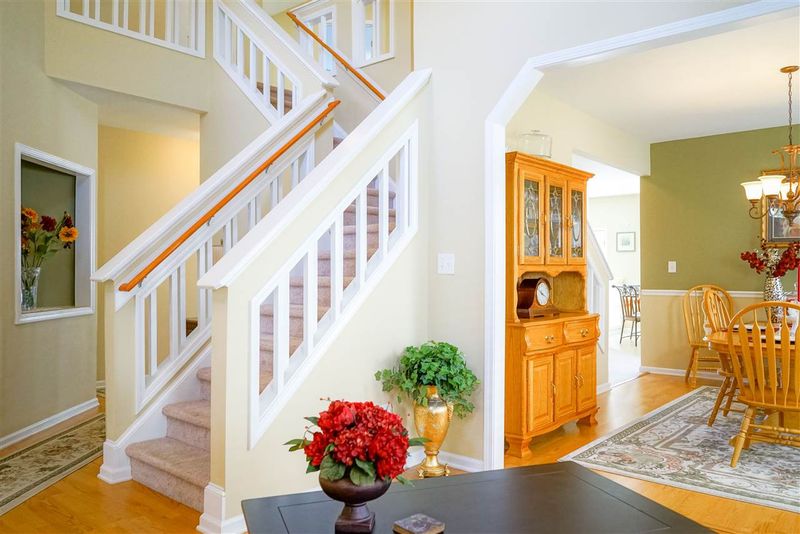 3218 Groveshire Dr, Raleigh, NC 27616