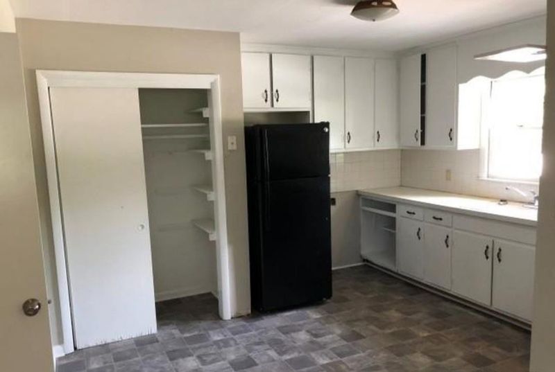 3218 Poole Rd, Raleigh, NC 27610