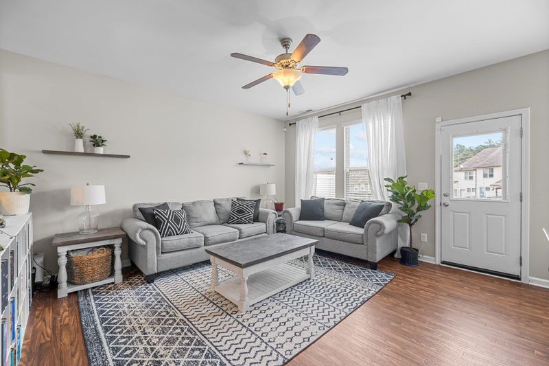 3218 Warm Springs Ln, Raleigh, NC 27610