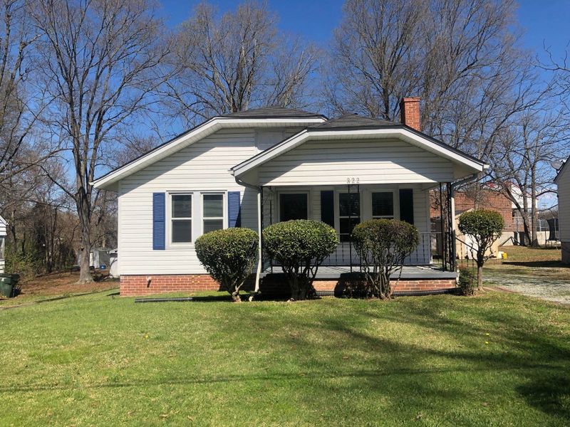 322 Apple St, Burlington, NC 27217