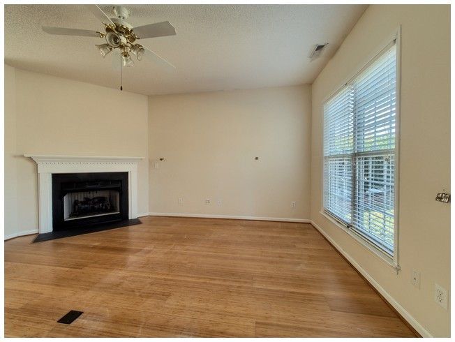 322 Glaston Ct, Apex, NC 27502