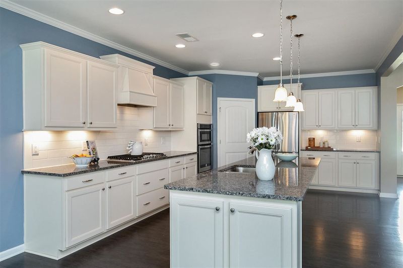 322 Ibis Ln, Durham, NC 27703