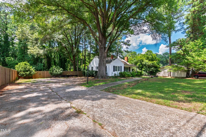 322 Jones Franklin Rd, Raleigh, NC 27606