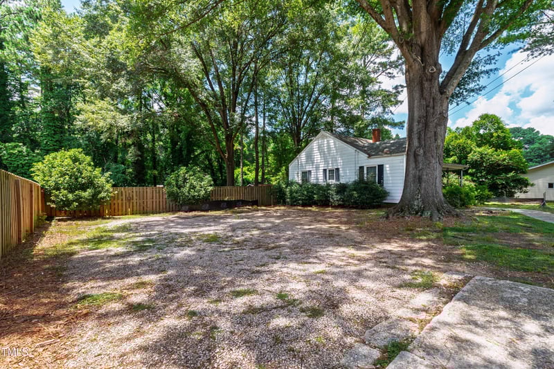 322 Jones Franklin Rd, Raleigh, NC 27606
