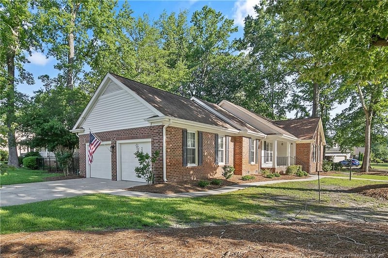 322 Lofton Dr, Fayetteville, NC 28311