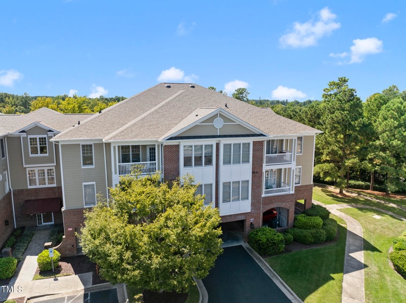 322 Waterford Lake Dr, Cary, NC 27519