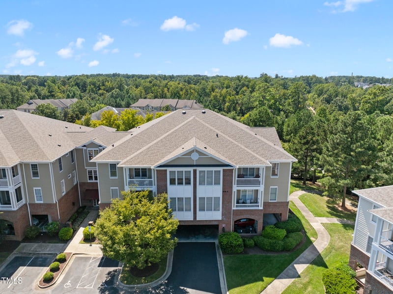 322 Waterford Lake Dr, Cary, NC 27519