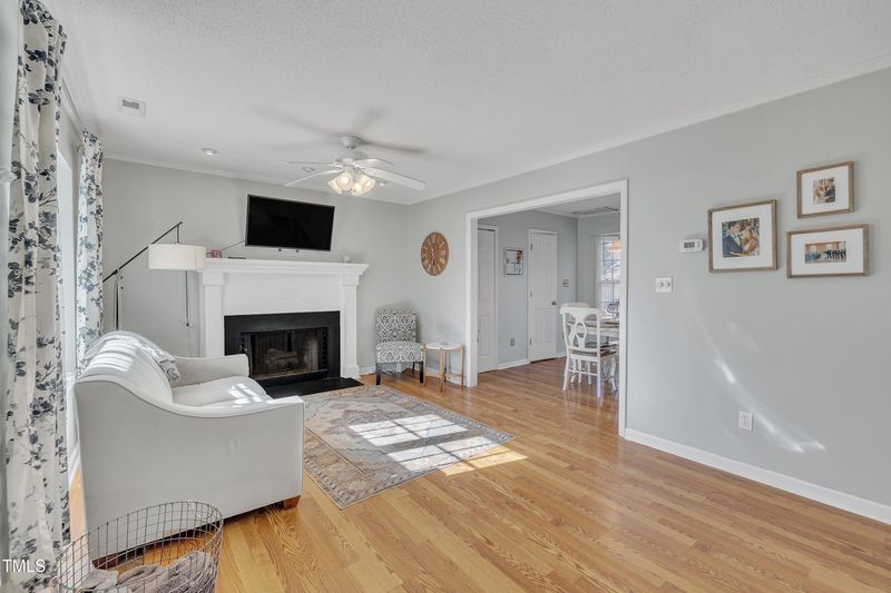 322 Wax Myrtle Ct, Cary, NC 27513