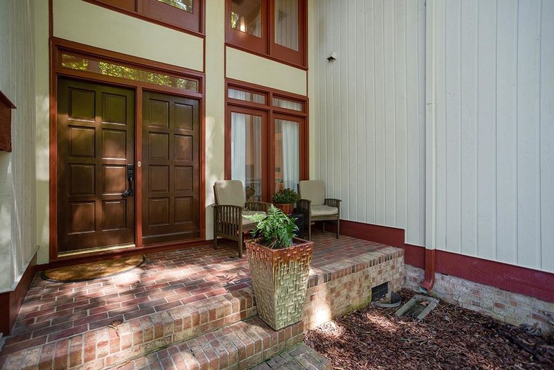322 Whisperwood Dr, Cary, NC 27518