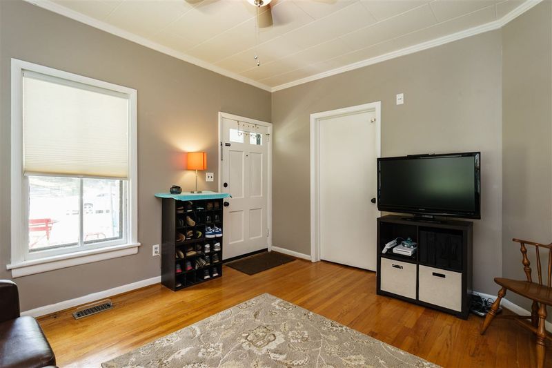 322 Willow St, Cary, NC 27511