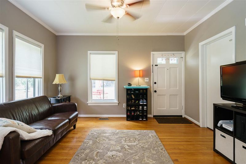 322 Willow St, Cary, NC 27511