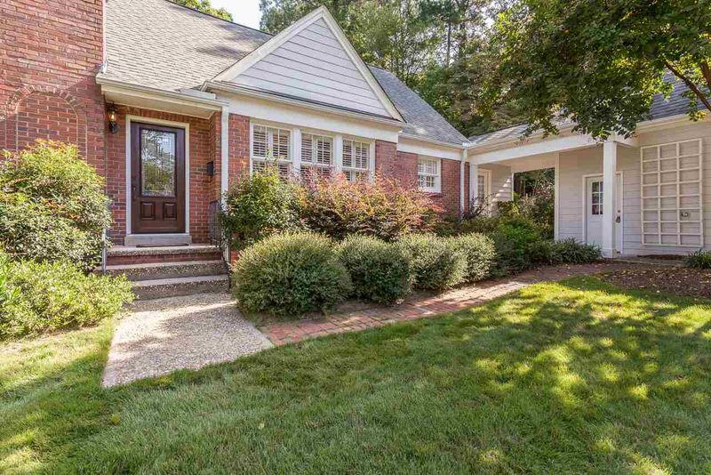 3220 Bedford Ave, Raleigh, NC 27607