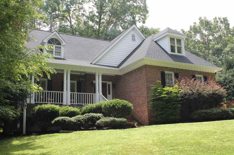 3220 Bentwillow Dr, Fuquay Varina, NC 27526