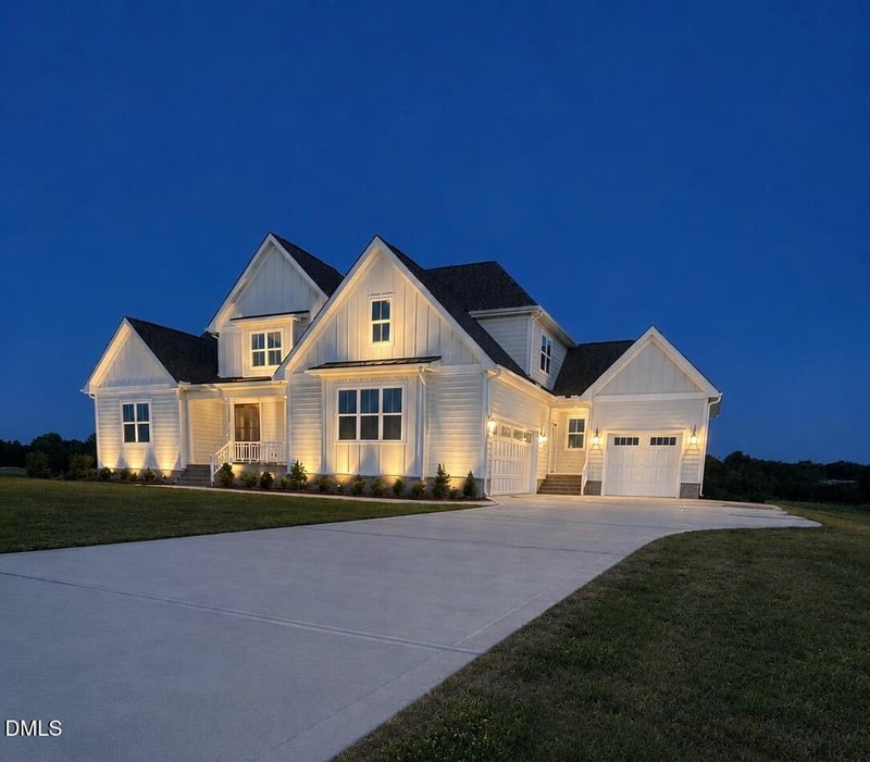 3220 Oakridge River Rd, Fuquay Varina, NC 27526