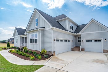 3220 Oakridge River Rd, Fuquay Varina, NC 27526