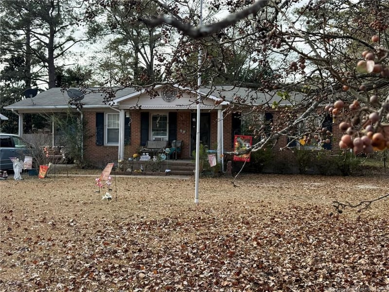 3220 Periwinkle Dr, Fayetteville, NC 28306