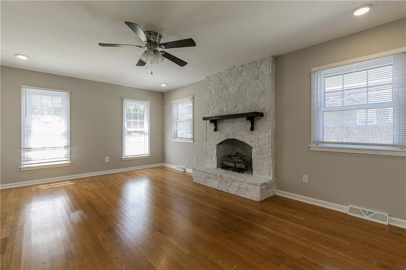 3221 Elk Dr, Burlington, NC 27215