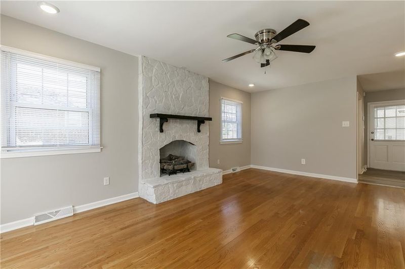 3221 Elk Dr, Burlington, NC 27215