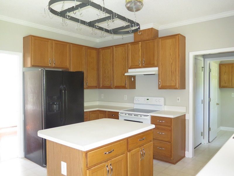 3221 Sandy Bluff Rd, Raleigh, NC 27616