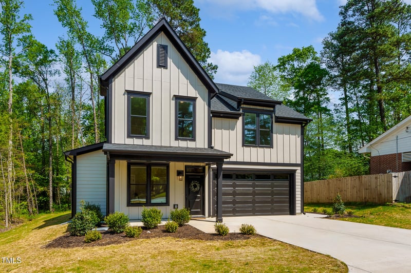 3221 Skycrest Dr, Raleigh, NC 27604