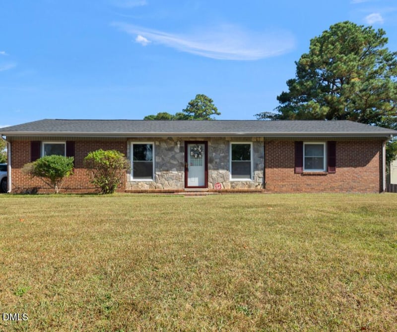 3221 Snowberry Dr, Raleigh, NC 27610