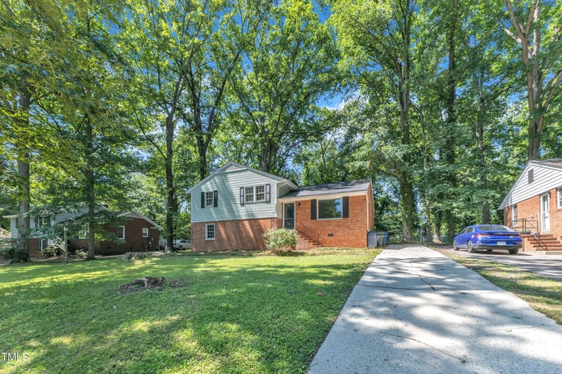 3221 Ward Rd, Raleigh, NC 27604