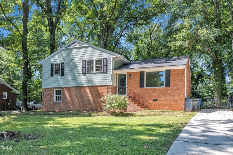 3221 Ward Rd, Raleigh, NC 27604