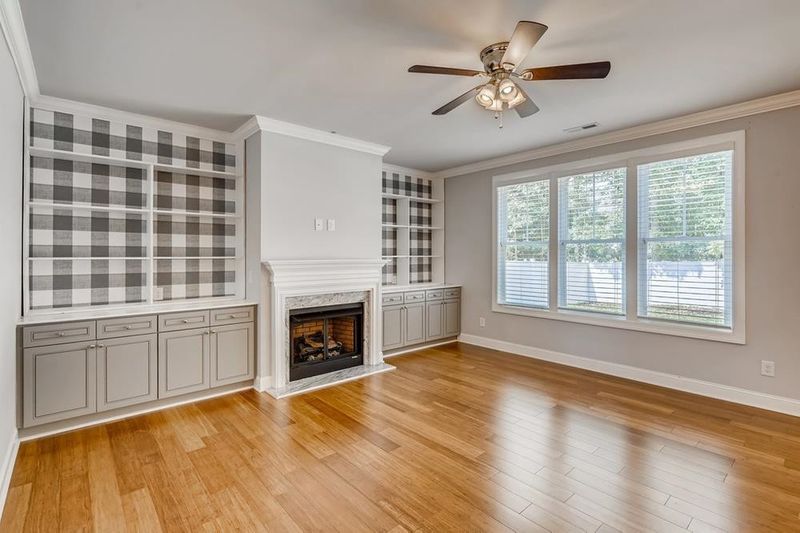 3223 Britmass Dr, Raleigh, NC 27616