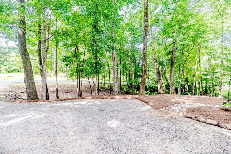 3224 Green Valley Dr, Sanford, NC 27330