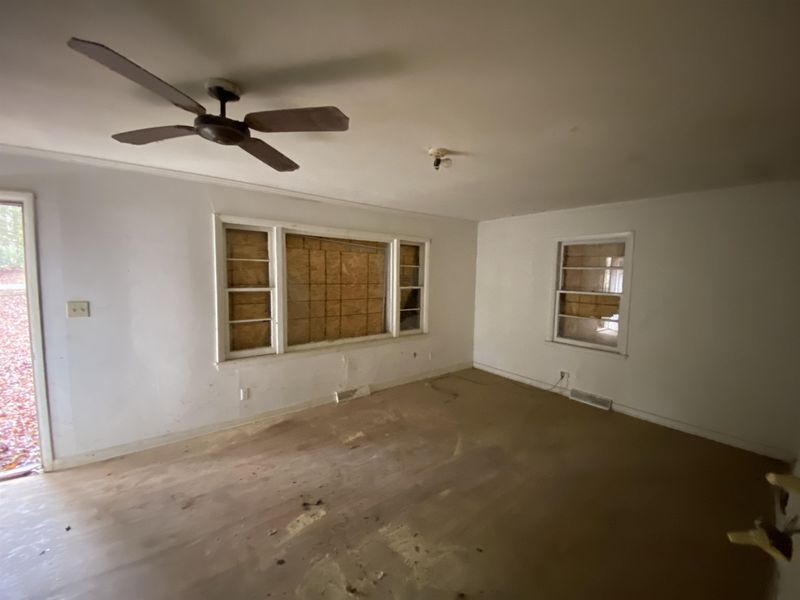 3225 Hursey St, Durham, NC 27703