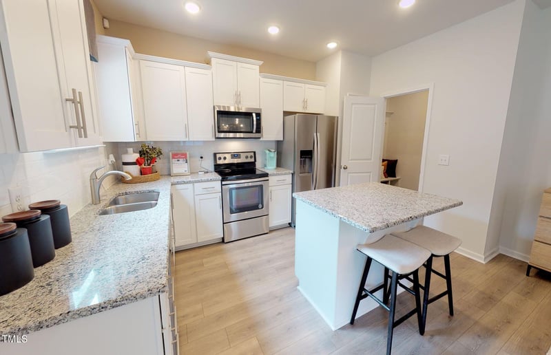 3225 Pelican Ln, Durham, NC 27703