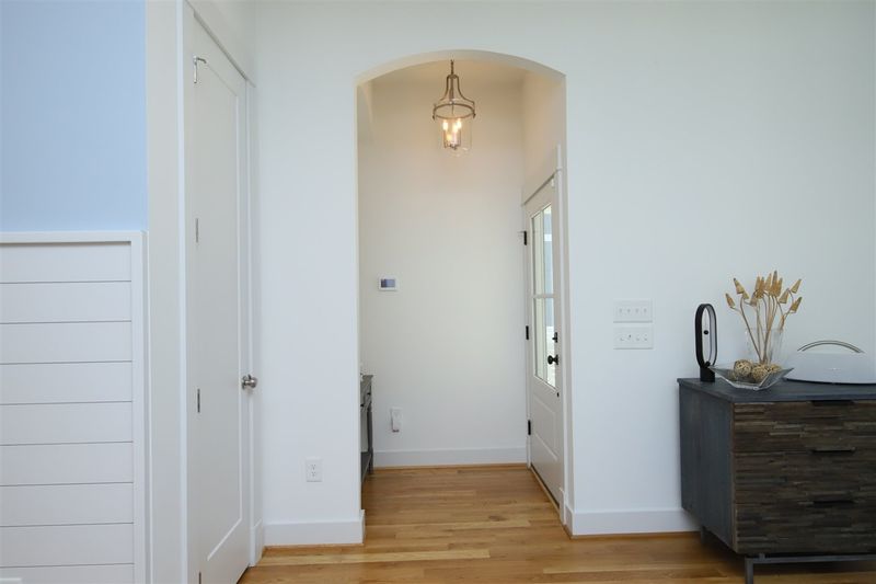 3225 Stanford Dr, Durham, NC 27707